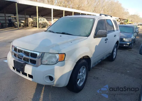 2010 Ford Escape Xlt из США, поврежденный, VIN 1FMCU0D75AKA14941